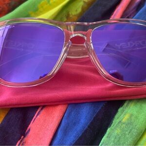 Oakley Prizm Violet Sunglasses with Mirrored Lenses